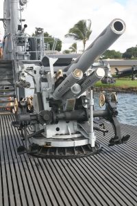 5_inch_25_caliber_gun_USS_Bowfin
